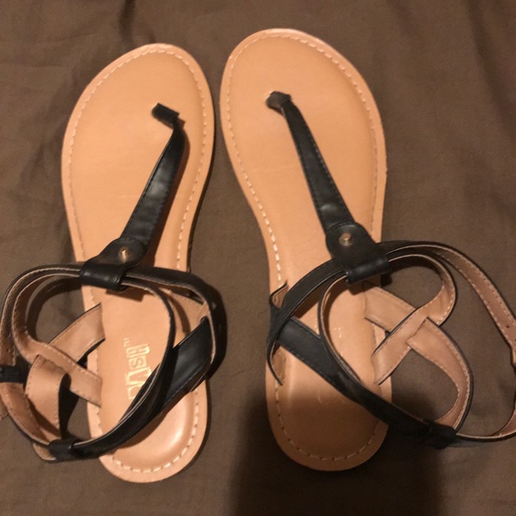 Sandals - Picture 4 of 5